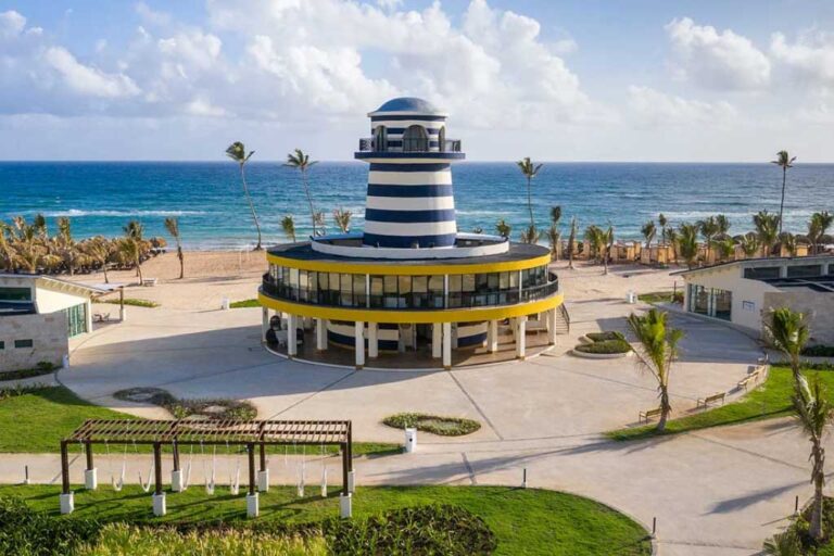Hotel El Faro Punta Cana vista a la playa