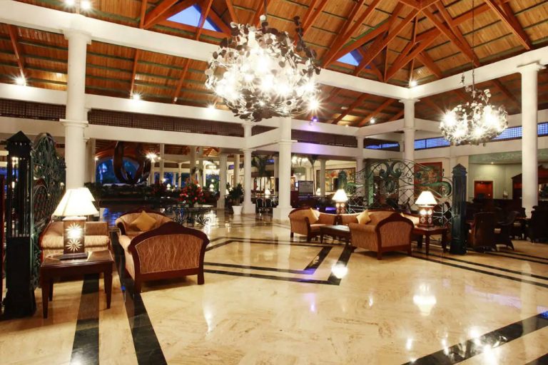 HOTEL-BAHIA-PRINCIPE-GRAND-BAVARO-lobby